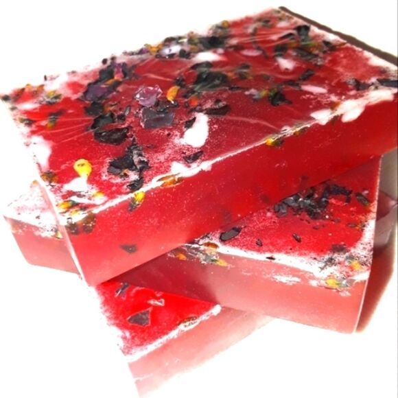 HAND crafted Strawberry and Roses organic soap bar - Picture 11 of 11